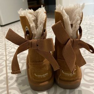 Koolaburra by UGG little girls - like new!